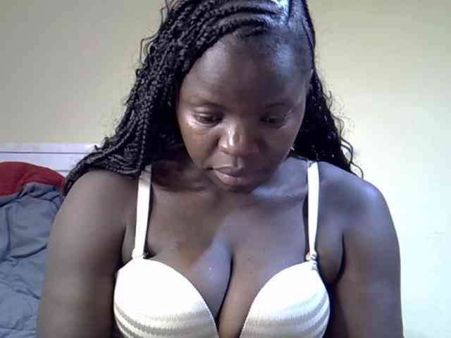 Sexyamadah-012 webcam