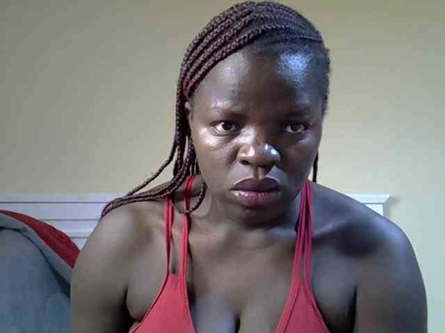 Sexyamadah-012 webcam