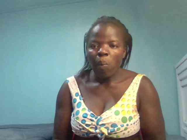 Sexyamadah-012 webcam