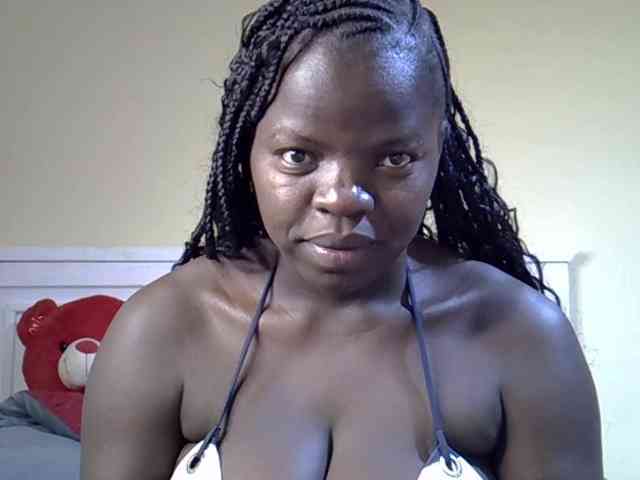 Sexyamadah-012 webcam