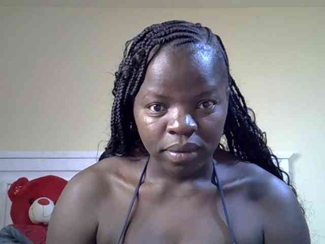 Sexyamadah-012 webcam