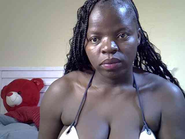 Sexyamadah-012 webcam