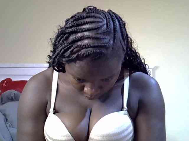 Sexyamadah-012 webcam