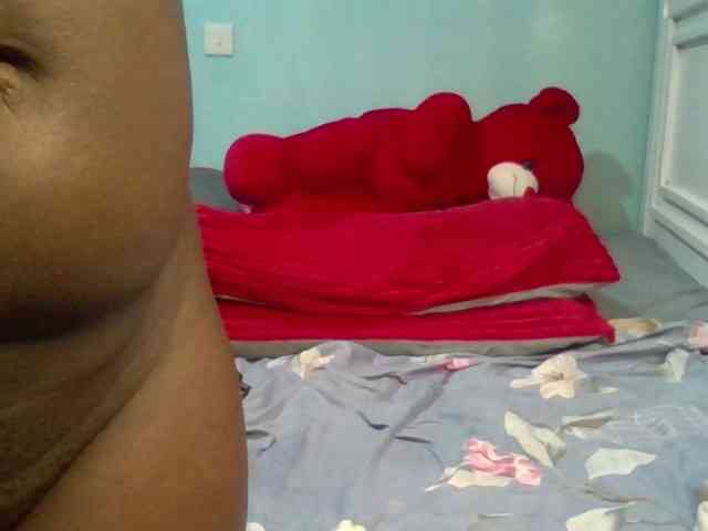 Sexyamadah-012 webcam