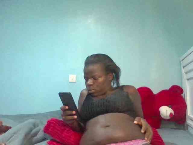 Sexyamadah-012 webcam