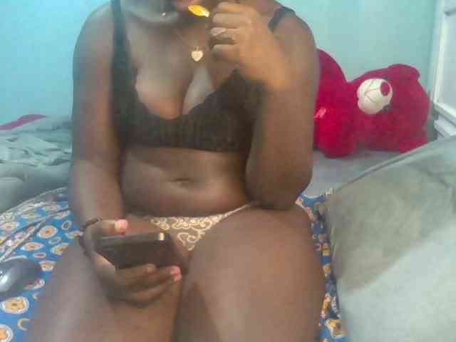 Sexyamadah-012 webcam