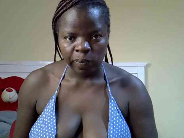 Sexyamadah-012 webcam