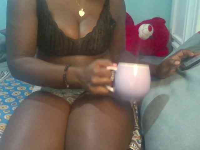 Sexyamadah-012 webcam
