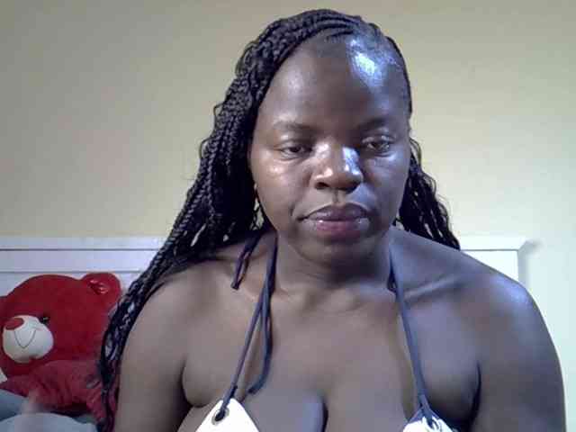 Sexyamadah-012 webcam