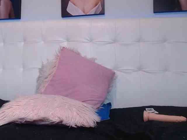 lorenajoness webcam