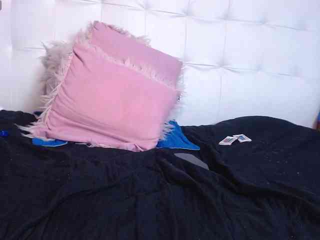 lorenajoness webcam
