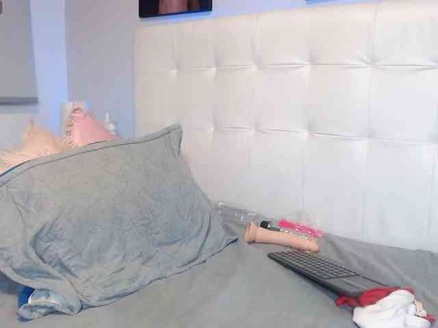 lorenajoness webcam