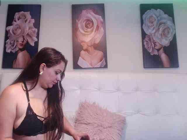 lorenajoness webcam