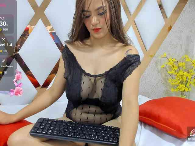 AishaAlvarez webcam