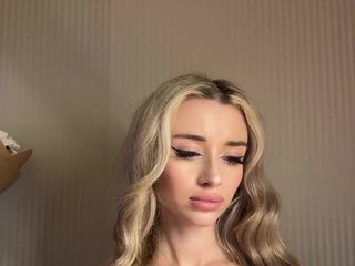 GoldenEmily Porn Show