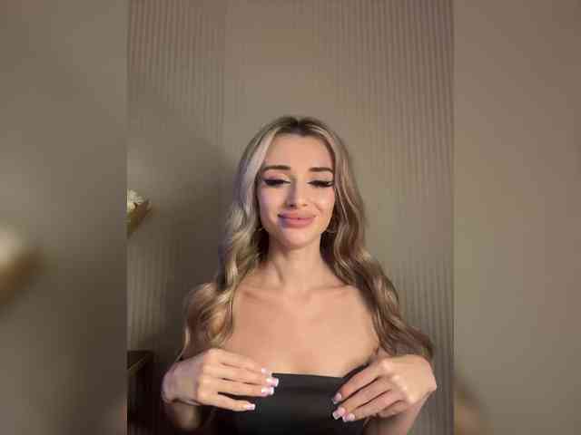 GoldenEmily
