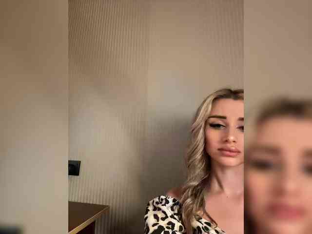 live nude porn GoldenEmily
