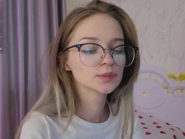 vialeta-baby from BongaCams is Freechat