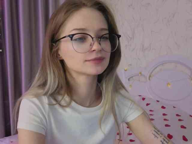 vialeta-baby Live Webcam on BongaCams