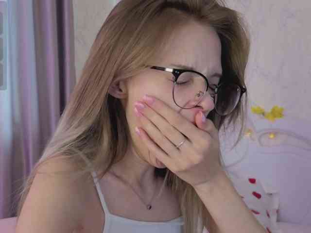 vialeta-baby Live Webcam on BongaCams