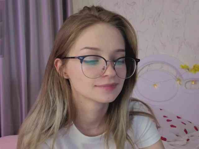 vialeta-baby Live Webcam on BongaCams