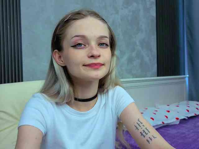 strip chatroom Vialeta-baby