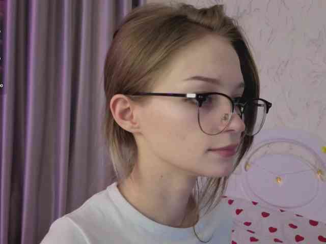 vialeta-baby Live Webcam on BongaCams