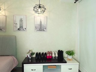 Victoria-Collins Porn Show