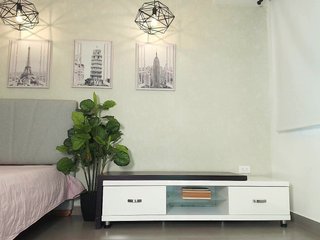 Victoria-Collins Porn Show