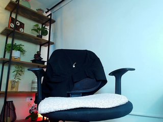 Victoria-Collins Porn Show