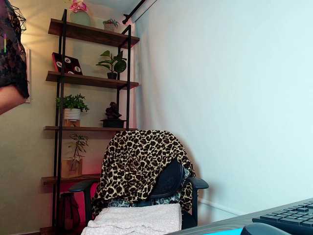 Victoria-Collins's BongaCams show and profile