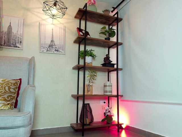 Victoria-Collins's BongaCams show and profile