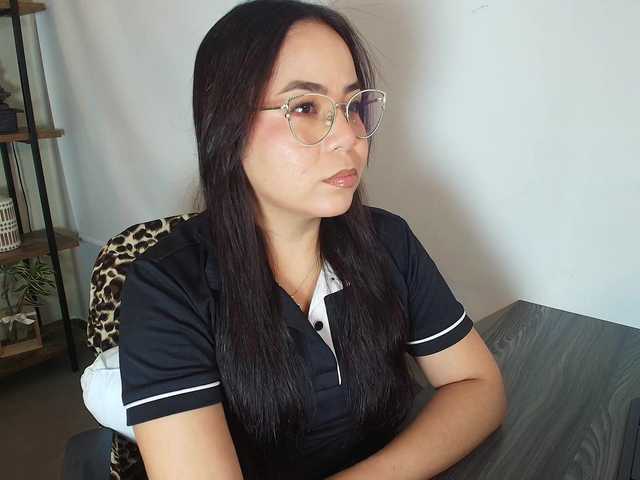 Victoria-Collins's BongaCams show and profile