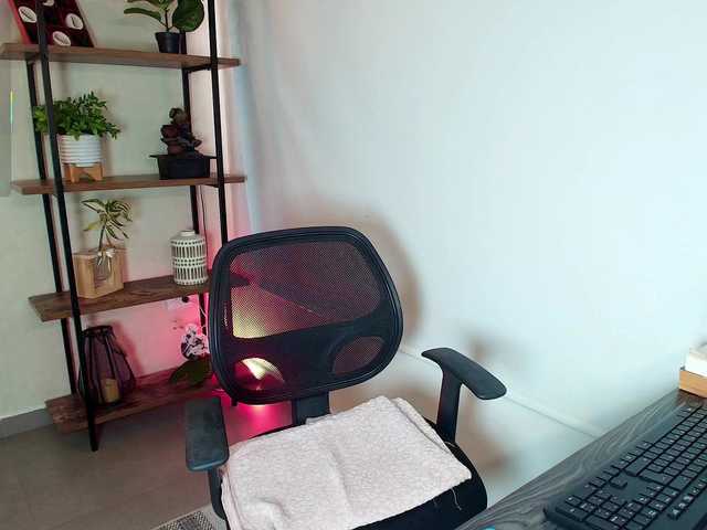 Victoria-Collins's BongaCams show and profile