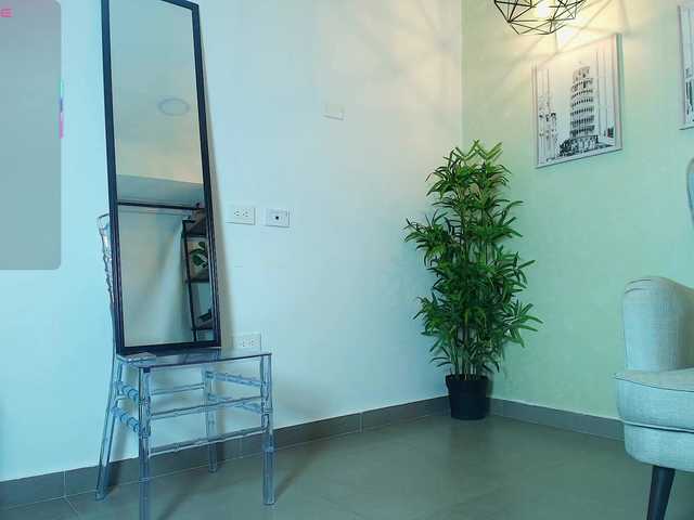 Victoria-Collins's BongaCams show and profile