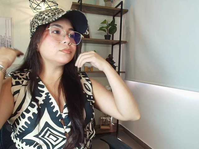 Victoria-Collins's BongaCams show and profile