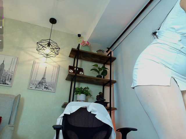 Victoria-Collins from BongaCams