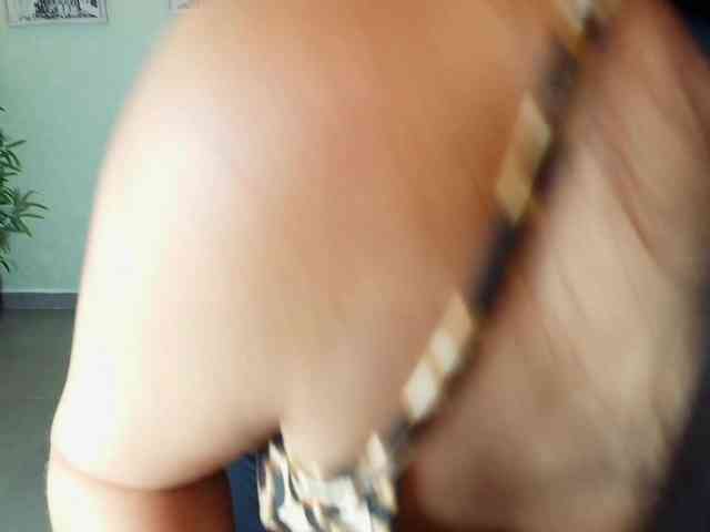 Victoria-Collins Victoria-Collins