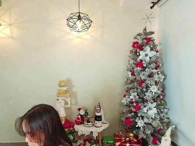 Victoria-Collins Victoria-Collins