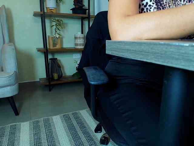 Victoria-Collins Victoria-Collins