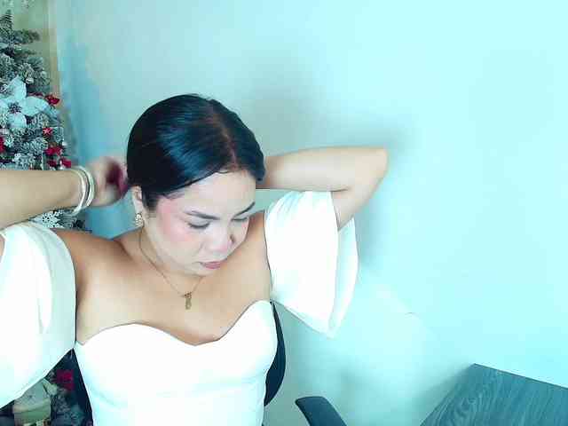 Victoria-Collins Victoria-Collins