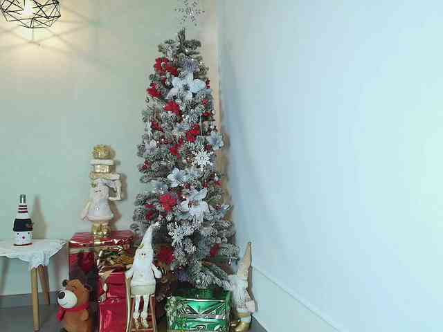 Victoria-Collins Victoria-Collins