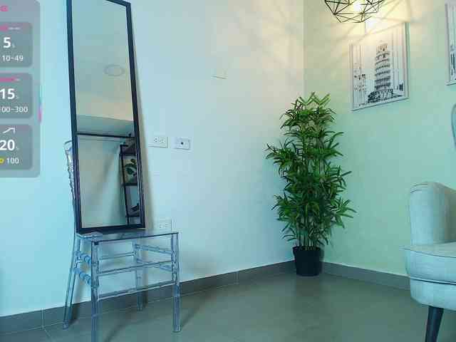 Victoria-Collins Victoria-Collins