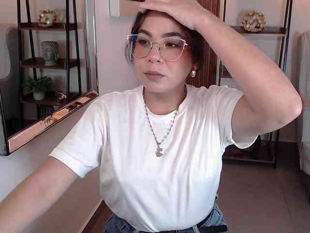 Victoria-Collins Victoria-Collins