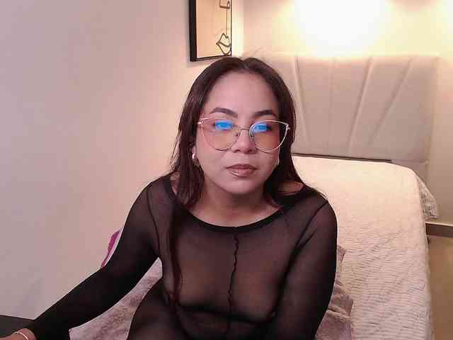 Victoria-Collins Victoria-Collins