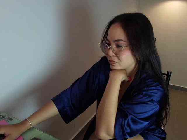 Victoria-Collins Victoria-Collins