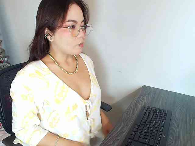 Victoria-Collins Victoria-Collins