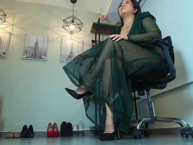 Victoria-Collins Live Webcam on BongaCams