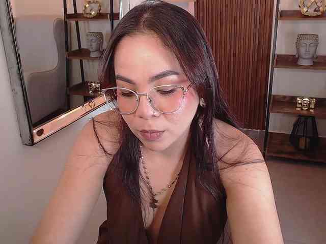 Victoria-Collins Victoria-Collins