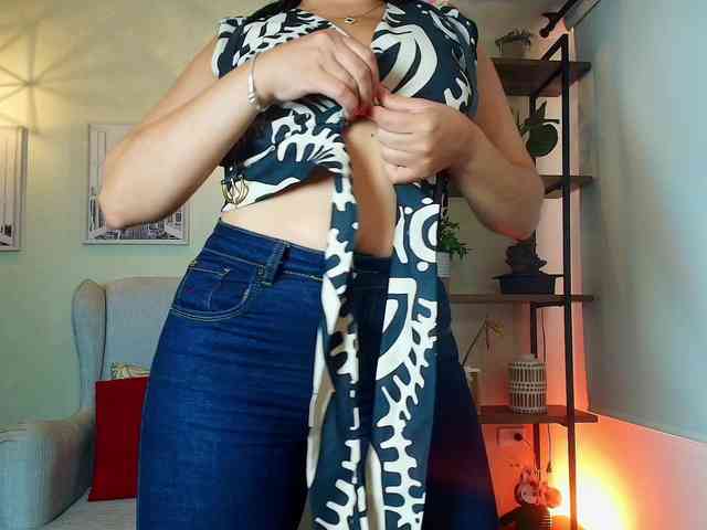 Victoria-Collins Victoria-Collins